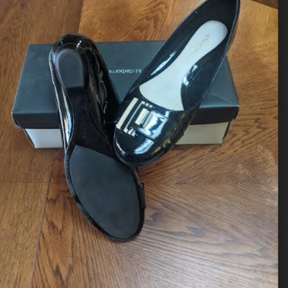 Liz Claiborne Dress Flats NWOT - Picture 2 of 4